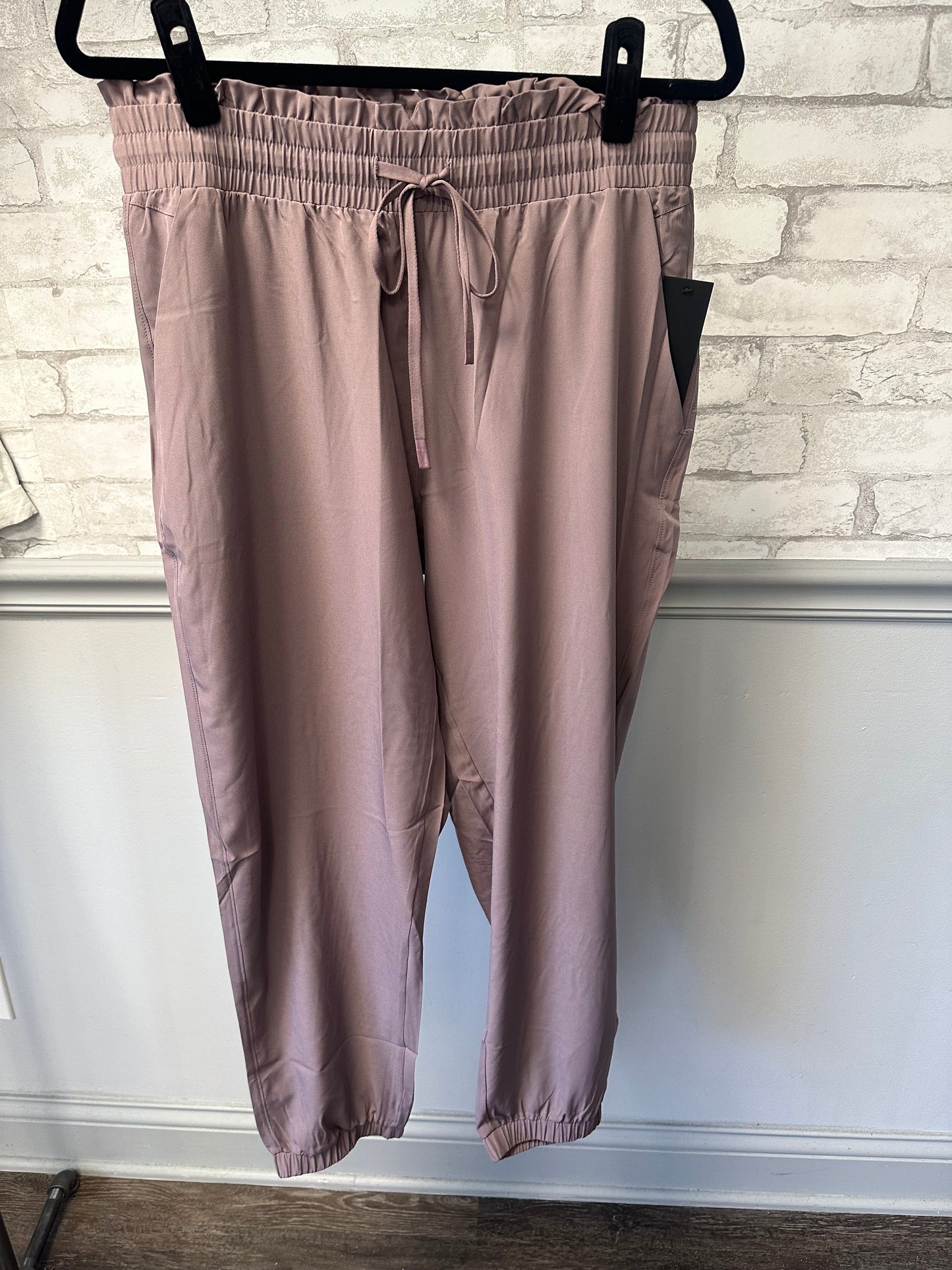 Curvy Cuffed Essential Joggers